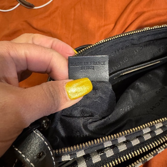 Givenchy Black and White Patterned Women's Bag - Picture 9 of 9